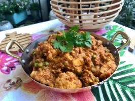 Indian Chicken Cauliflower Masala Food