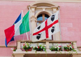 Flags Sardinia Tips